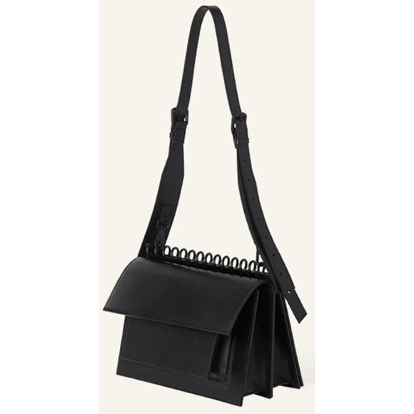 Atribut Handcrafted Black Leather Bag Detachable and resizable Leather Strap - Picture 2 of 15